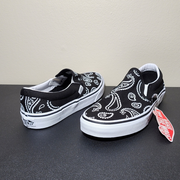 Vans Classic Slip On Black White Canvas Women's Shoes NEW - Picture 3 of 14
